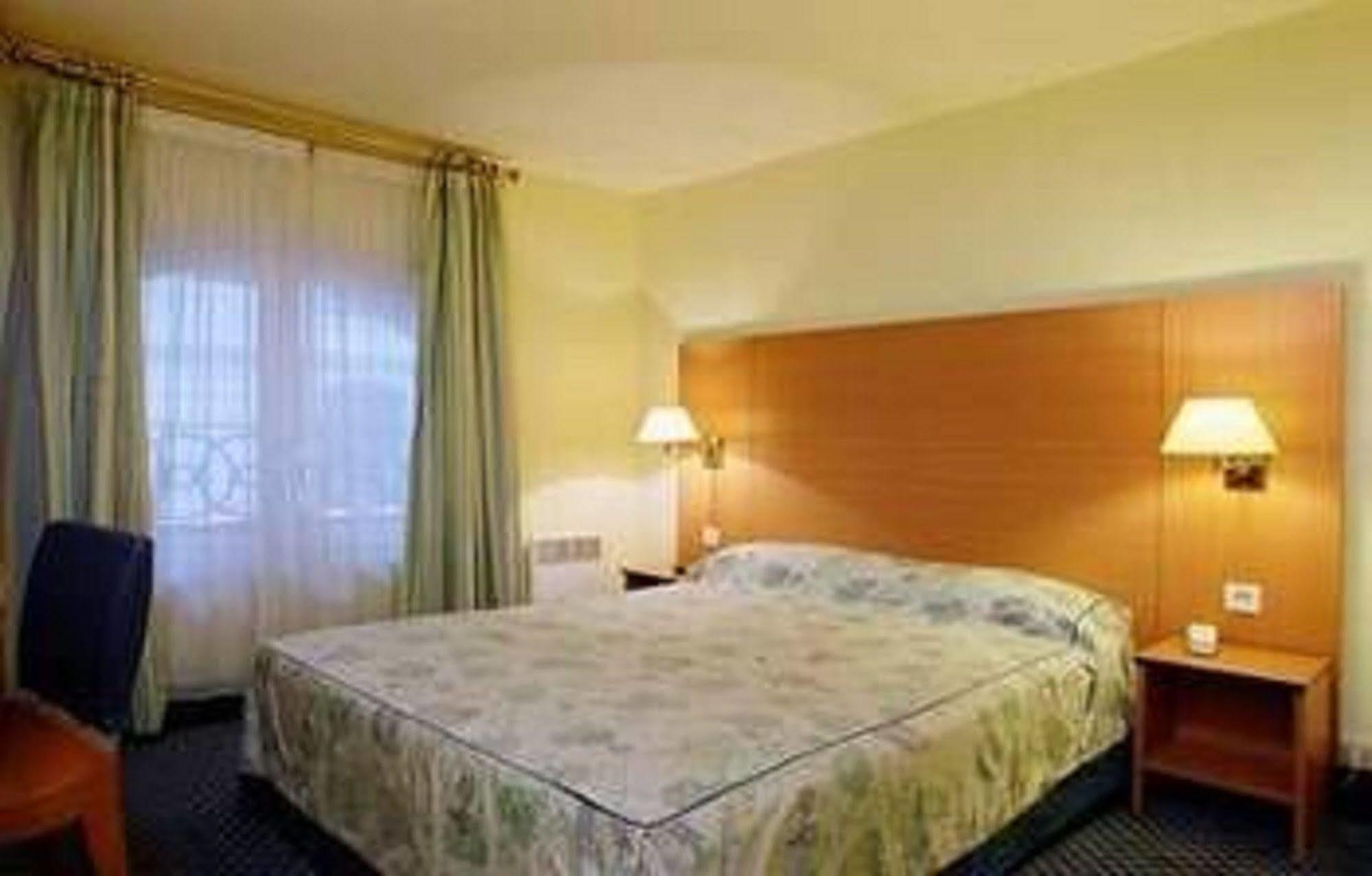 Hotel Lautrec Opera Parijs